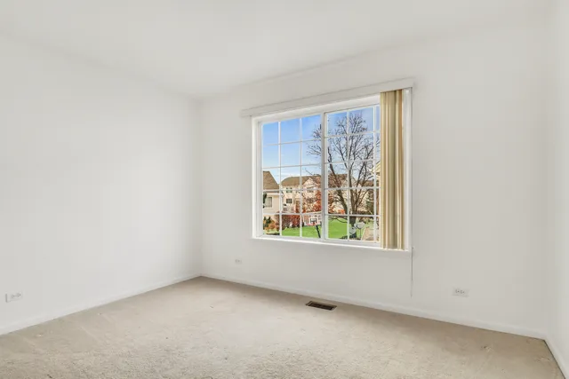 $2,500 | 714 South Rosehall Lane, Round Lake, IL 60073