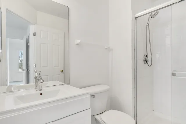 $2,500 | 714 South Rosehall Lane, Round Lake, IL 60073