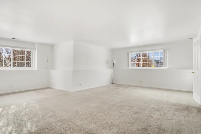 $2,500 | 714 South Rosehall Lane, Round Lake, IL 60073