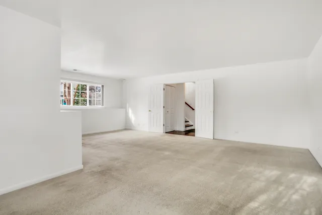 $2,500 | 714 South Rosehall Lane, Round Lake, IL 60073