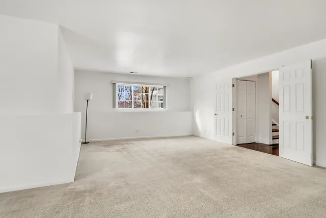 $2,500 | 714 South Rosehall Lane, Round Lake, IL 60073