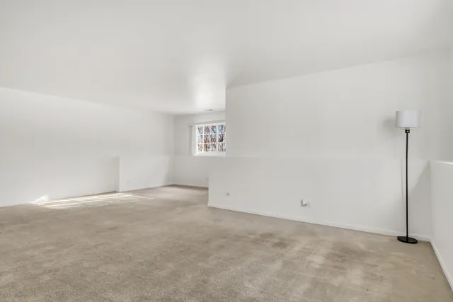 $2,500 | 714 South Rosehall Lane, Round Lake, IL 60073