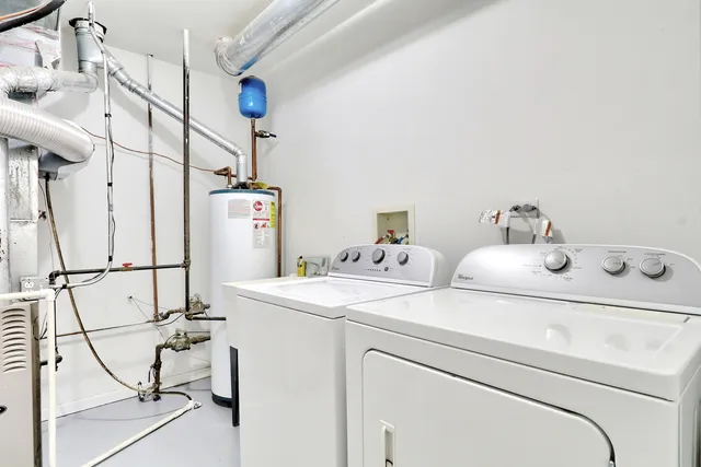 $2,500 | 714 South Rosehall Lane, Round Lake, IL 60073