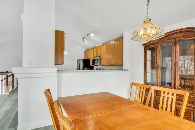 $2,500 | 714 South Rosehall Lane, Round Lake, IL 60073