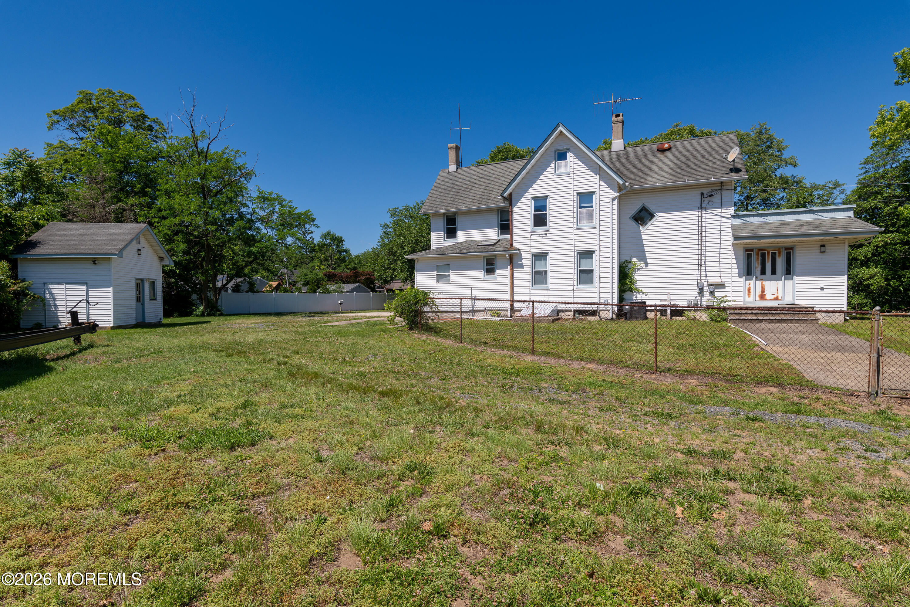 795 Harmony Road Middletown, NJ 07748 - Photo 9 of 49 untitled-10