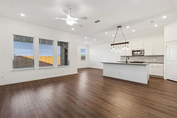 $2,195 | 718 Declaration Drive, Princeton, TX 75407