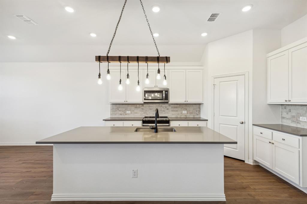 718 Declaration Drive Princeton, TX 75407 - Photo 8 of 25