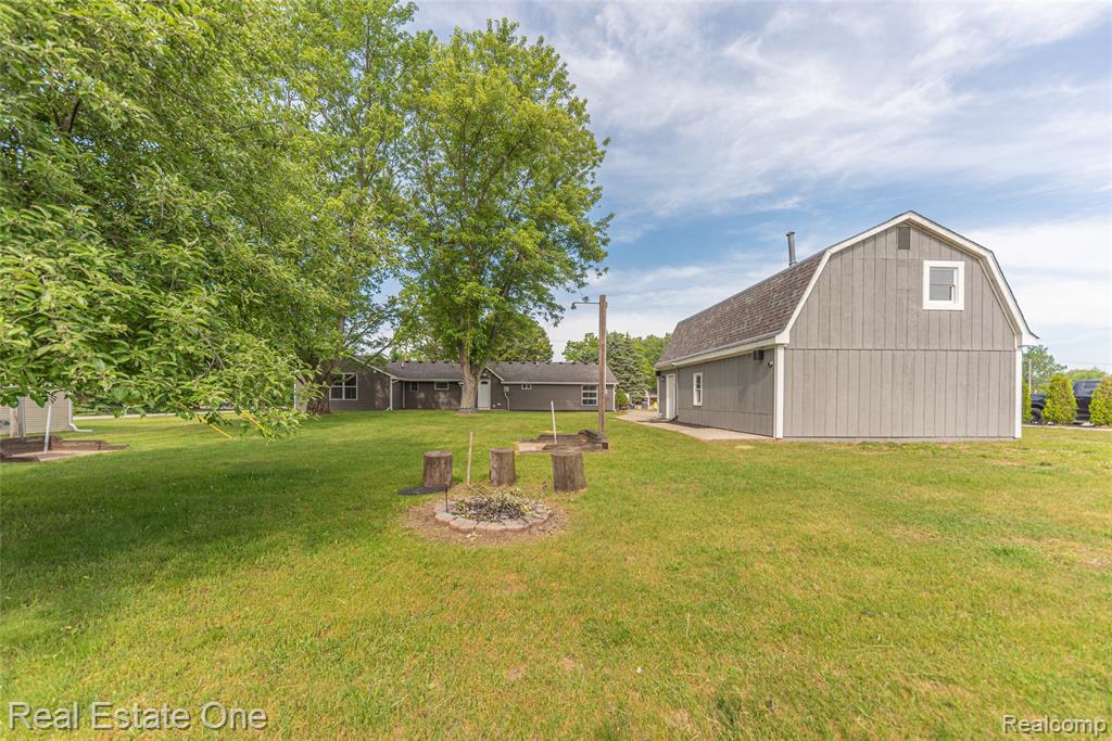 912 North Wixom Road Wixom, MI 48393 - Photo 41 of 49
