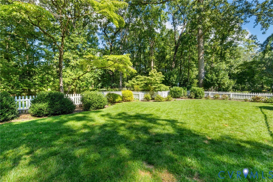 2360 Castlebridge Road Midlothian, VA 23113 - Photo 45 of 50 a view of outdoor space with deck and green space