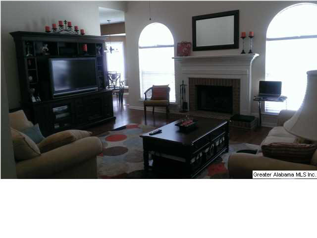 228 Leaf Lane Alabaster, AL 35007 - Photo 3 of 13