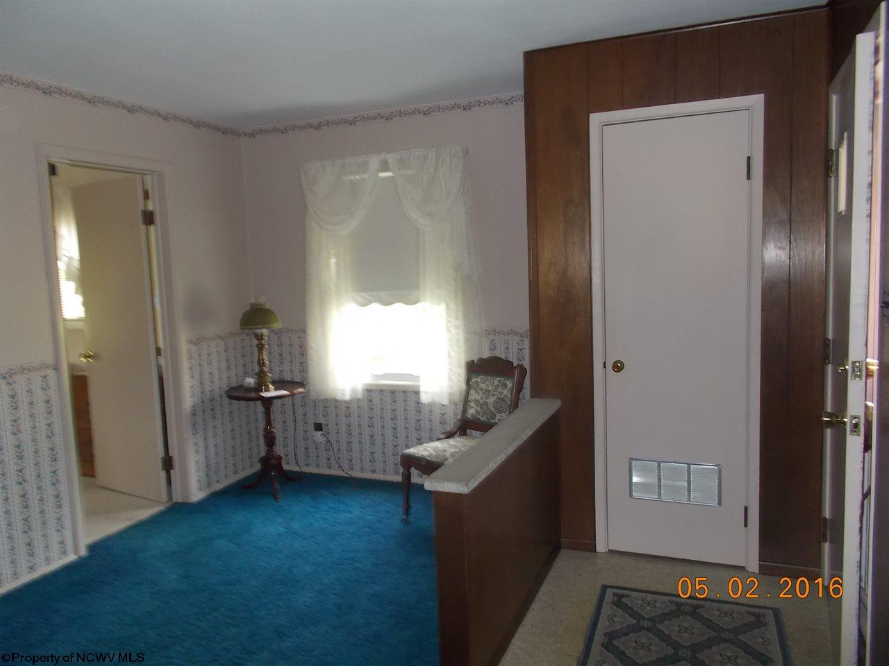 1321 Overhill Road Fairmont, WV 26554 - Photo 5 of 20 Gallery Image 5