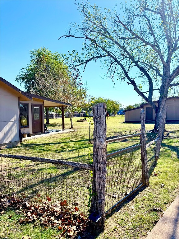 211 Rabbit Hollow Lane Georgetown, TX 78626 - Photo 29 of 32 View of gate