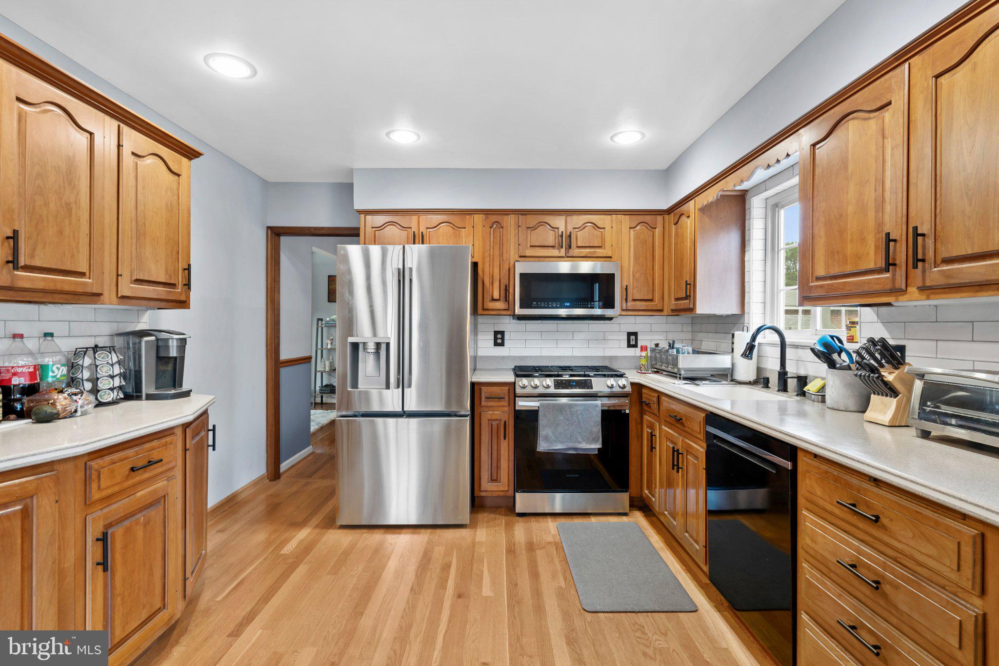1016 Green Lane Secane, PA 19018 - Photo 13 of 39