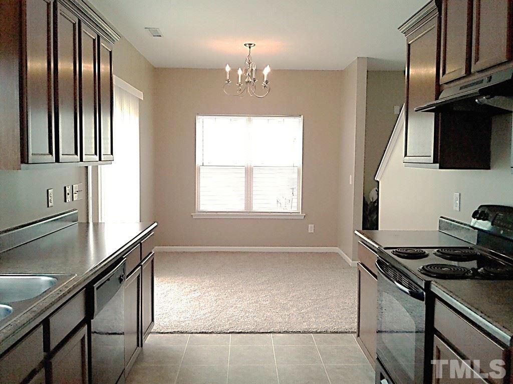 653 Smith Ridge Way Fuquay-Varina, NC 27526 - Photo 3 of 11 Gallery Image 3