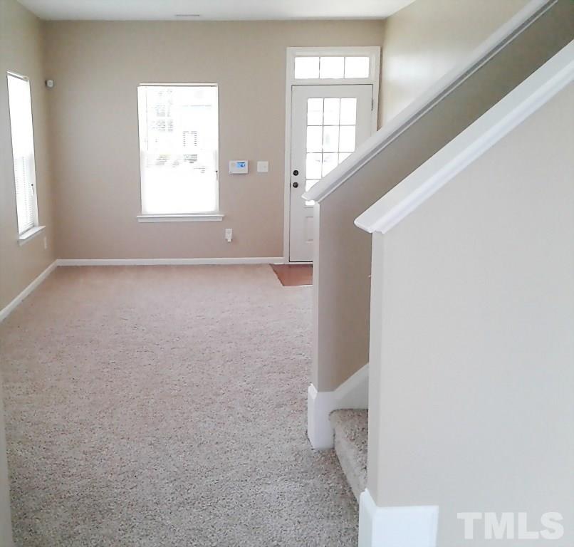 653 Smith Ridge Way Fuquay-Varina, NC 27526 - Photo 6 of 11 Gallery Image 6