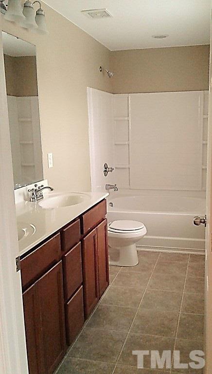 653 Smith Ridge Way Fuquay-Varina, NC 27526 - Photo 8 of 11 Gallery Image 8
