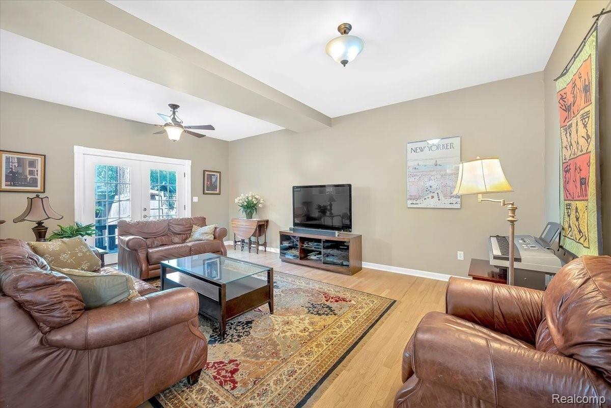226 Ora Road Oxford, MI 48371 - Photo 8 of 22 08-DSC_2321.jpg