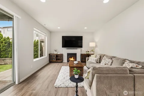 $778,000 | 22509 Southeast 283rd Street, Maple Valley, WA 98038