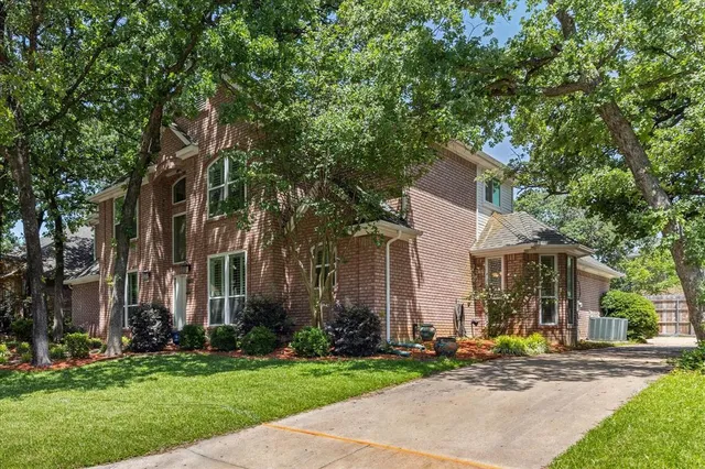 front view of house with a yard