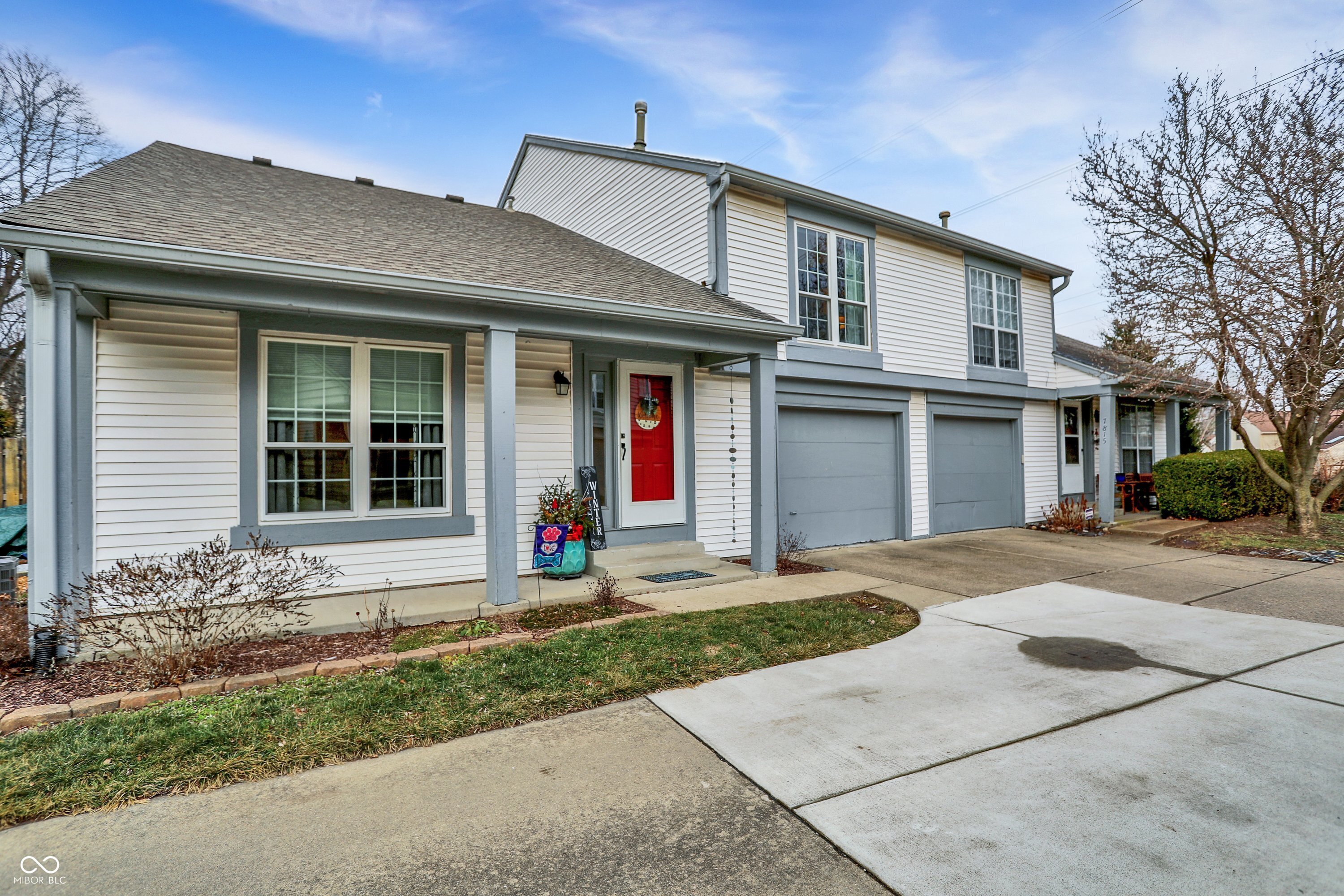 7813 Hunters Path Indianapolis, IN 46214 - Photo 2 of 37