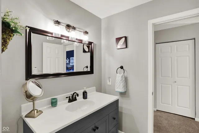 $170,000 | 7813 Hunters Path, Indianapolis, IN 46214