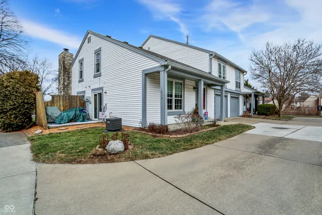 $170,000 | 7813 Hunters Path, Indianapolis, IN 46214