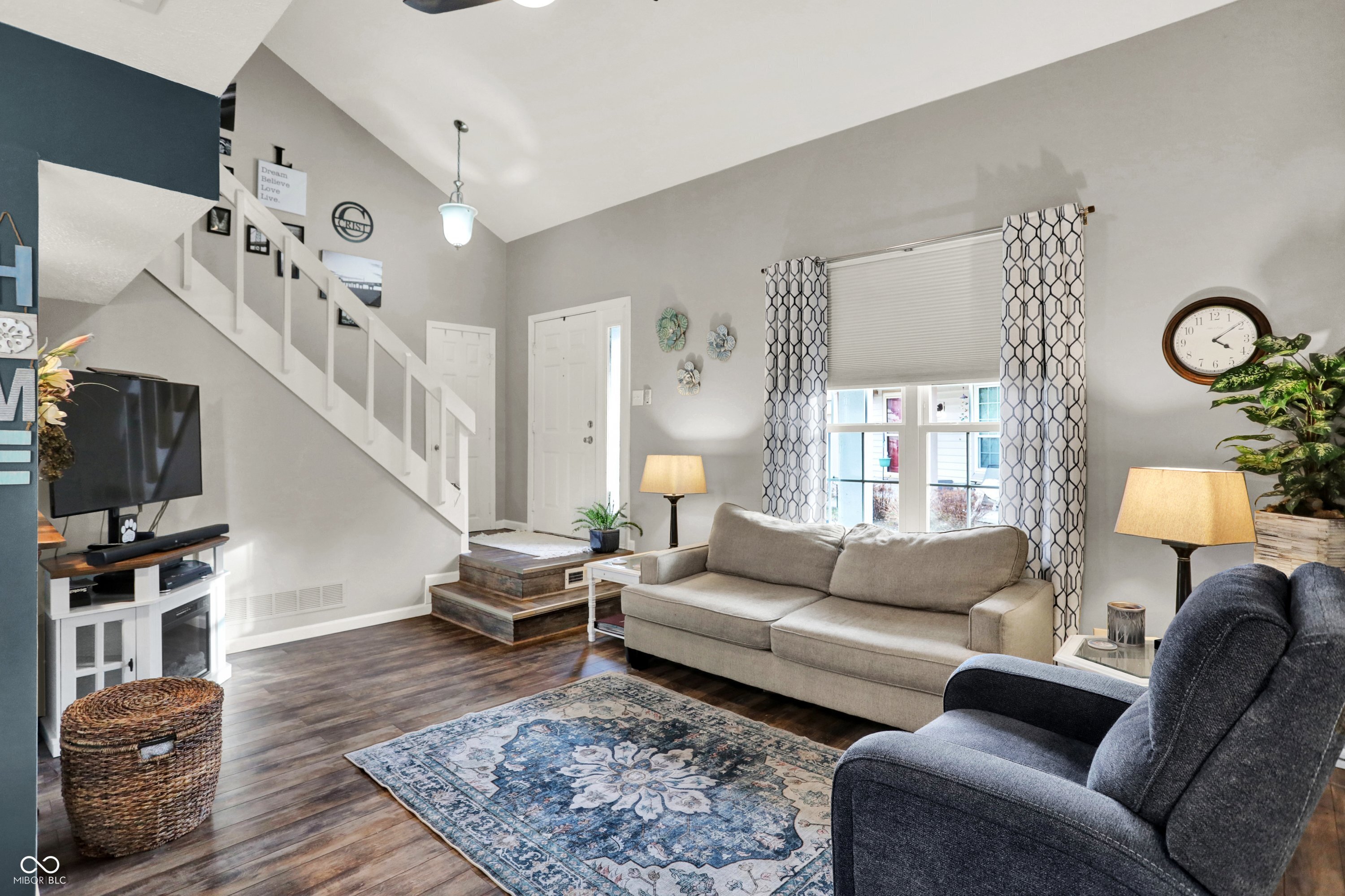 7813 Hunters Path Indianapolis, IN 46214 - Photo 6 of 37