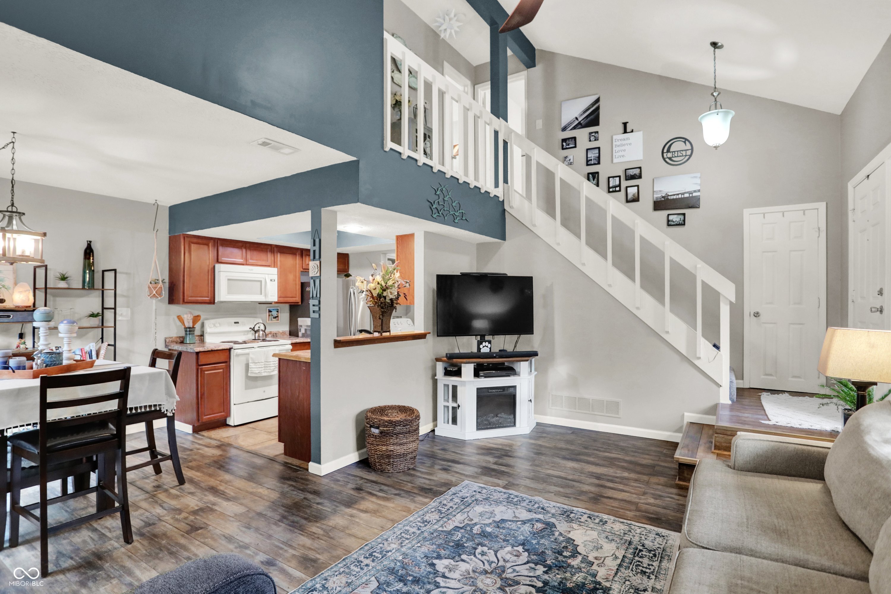 7813 Hunters Path Indianapolis, IN 46214 - Photo 7 of 37