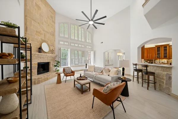 $975,000 | 10332 Hunter Creek Lane, Conroe, TX 77304