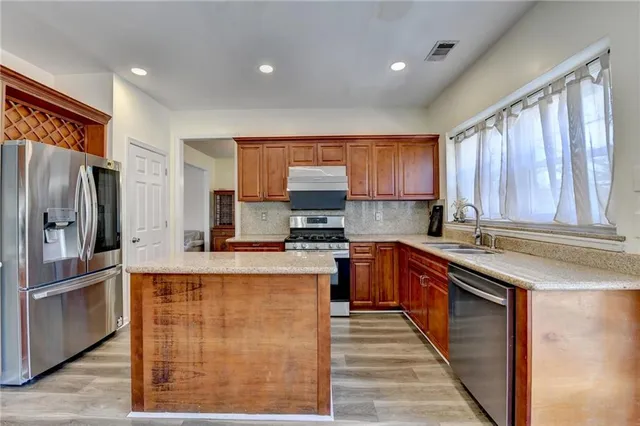 $2,999 | 435 Leasingham Way, Duluth, GA 30097