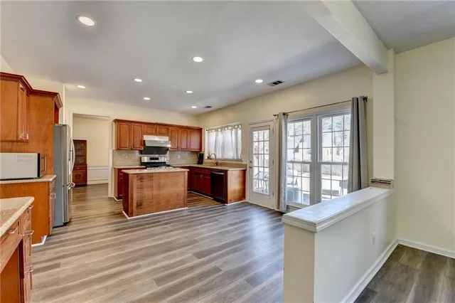 $2,999 | 435 Leasingham Way, Duluth, GA 30097