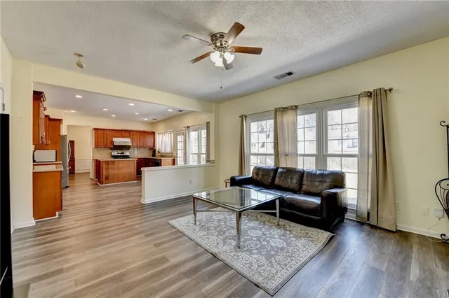 $2,999 | 435 Leasingham Way, Duluth, GA 30097