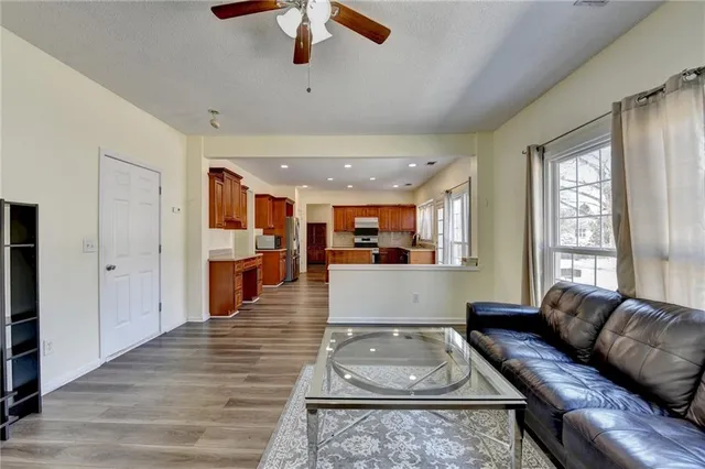 $2,999 | 435 Leasingham Way, Duluth, GA 30097