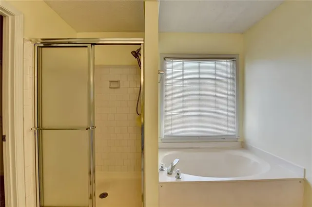 $2,999 | 435 Leasingham Way, Duluth, GA 30097