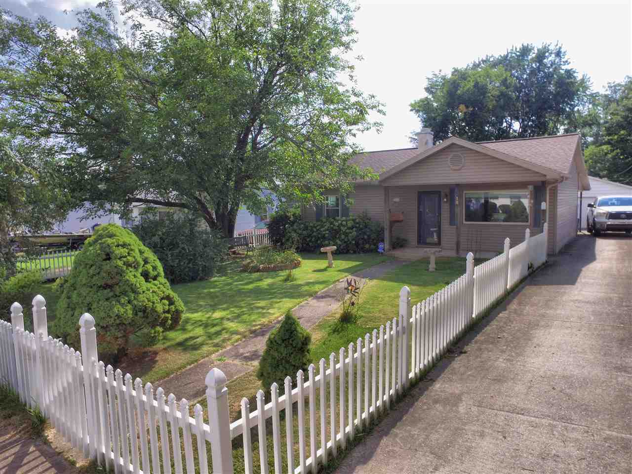 4918 Sherbrooke Road Evansville, IN 47710 - Photo 14 of 19 Gallery Image 14