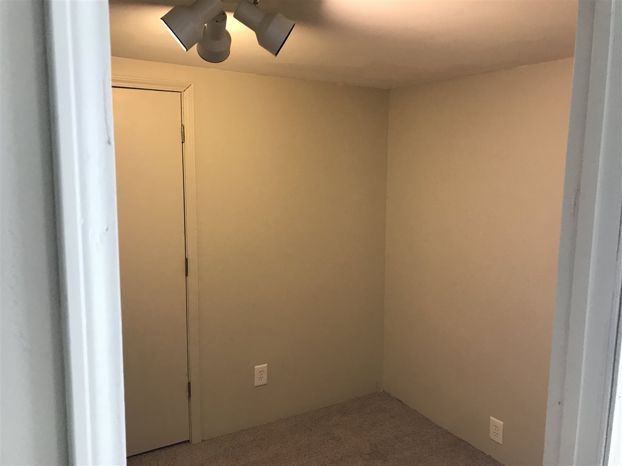 4918 Sherbrooke Road Evansville, IN 47710 - Photo 10 of 19 Gallery Image 10