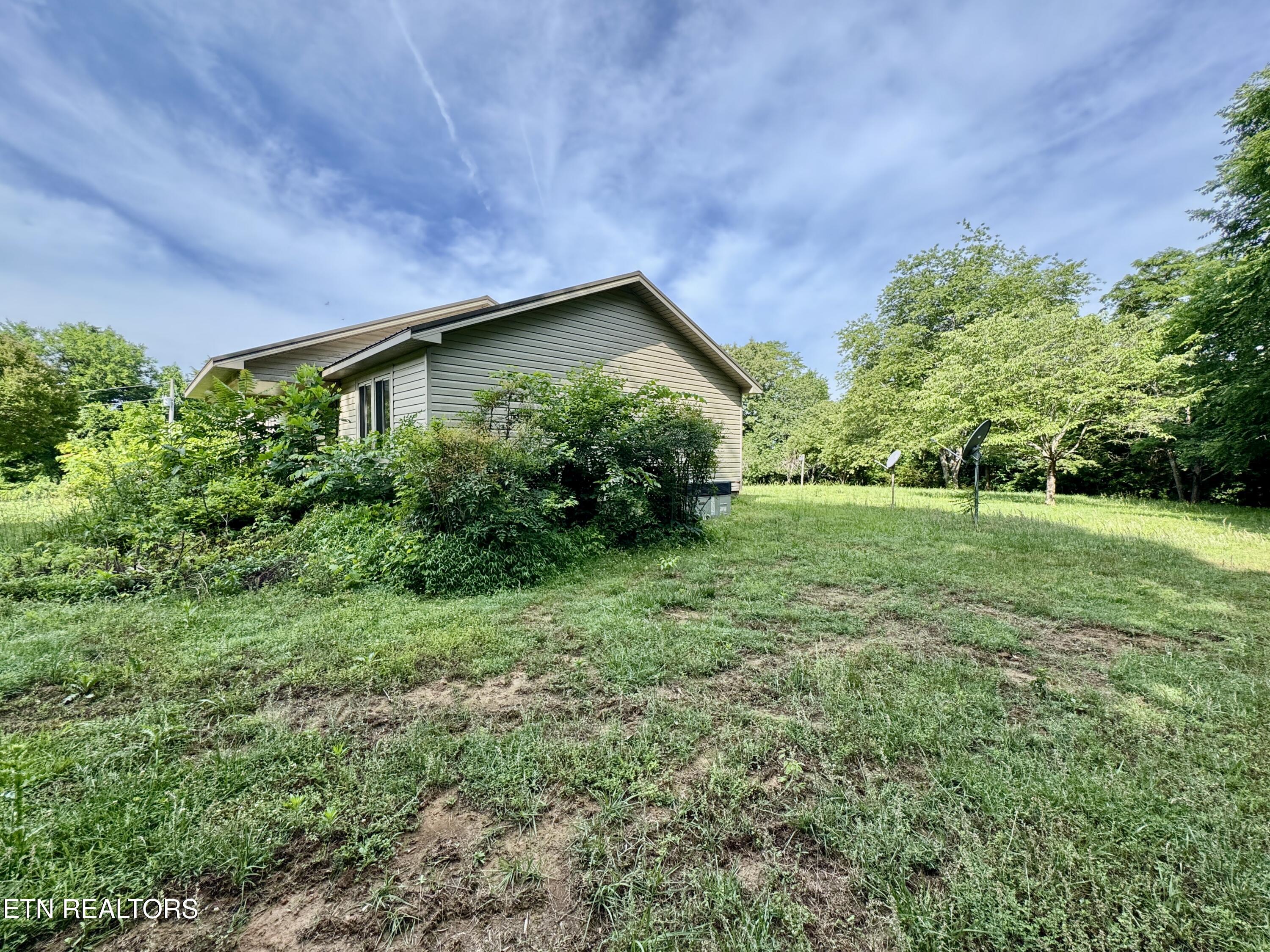 529 Peanut Road Parrottsville, TN 37843 - Photo 5 of 54 1-5
