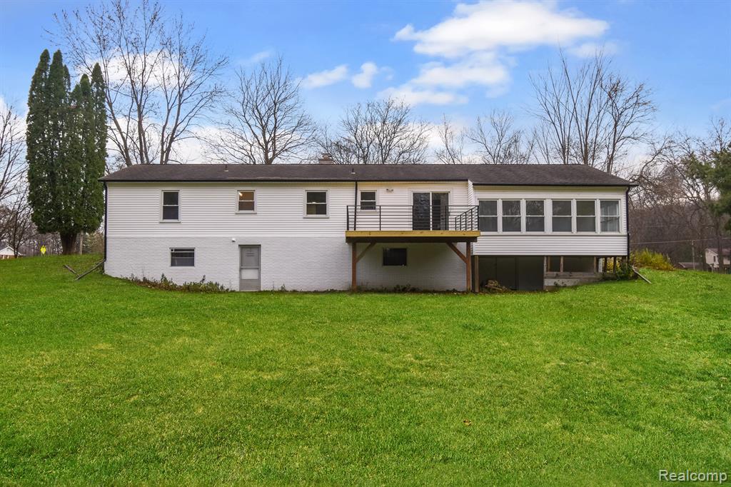 5481 East Holly Road Holly, MI 48442 - Photo 2 of 30