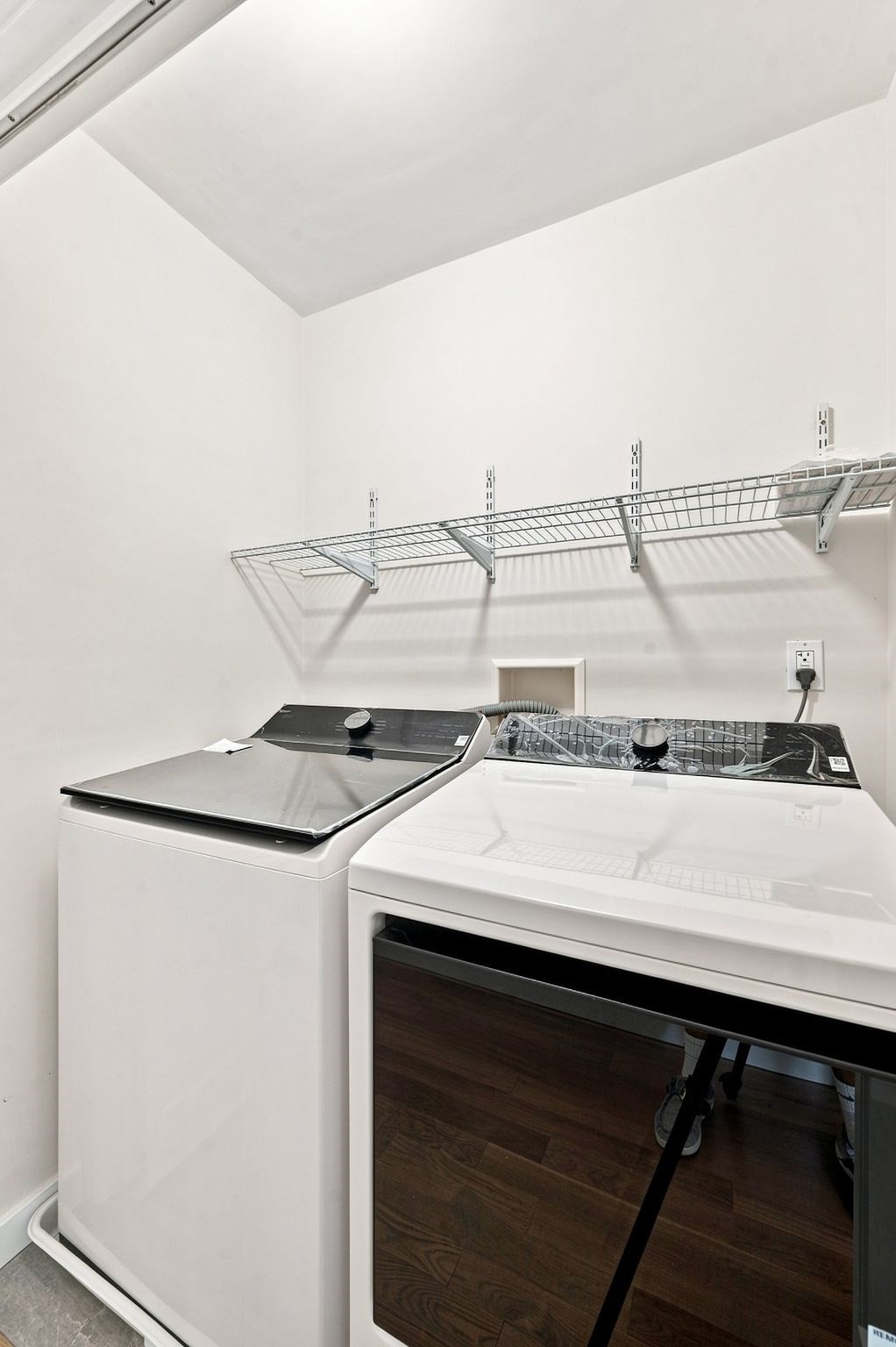 1 Dartmouth Road Marblehead, MA 01945 - Photo 24 of 39 Gallery Image 24