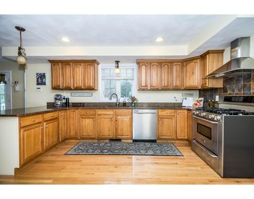 392 Foster Road Tewksbury, MA 01876 - Photo 10 of 30 Gallery Image 10