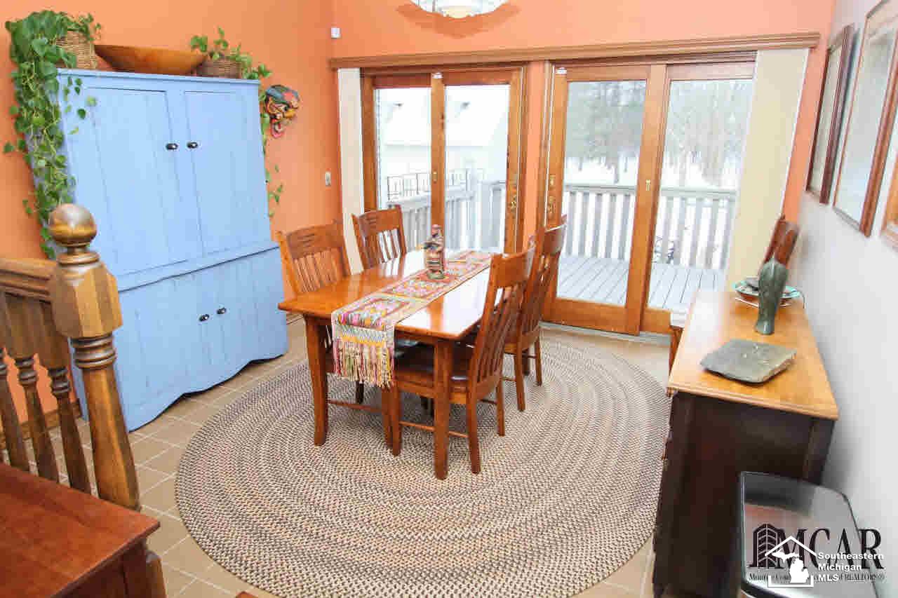 2263 Sheets Road Monroe, MI 48162 - Photo 11 of 28 Family Room