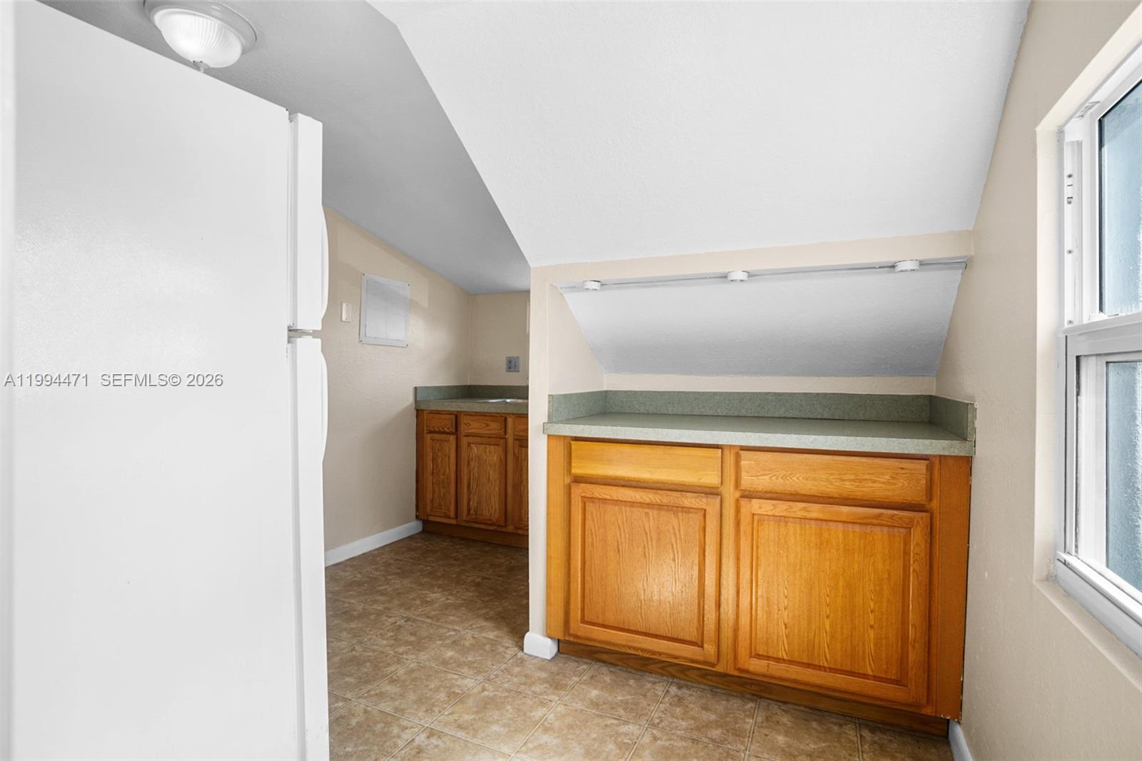 212 Southwest 11th Street Dania Beach, FL 33004 - Photo 31 of 42