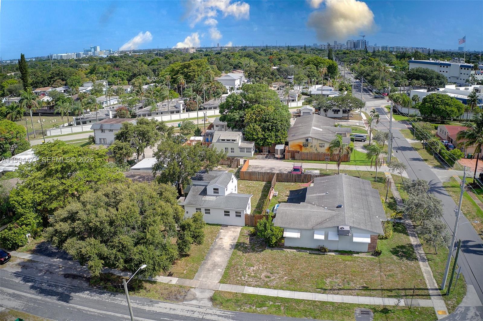 212 Southwest 11th Street Dania Beach, FL 33004 - Photo 40 of 42