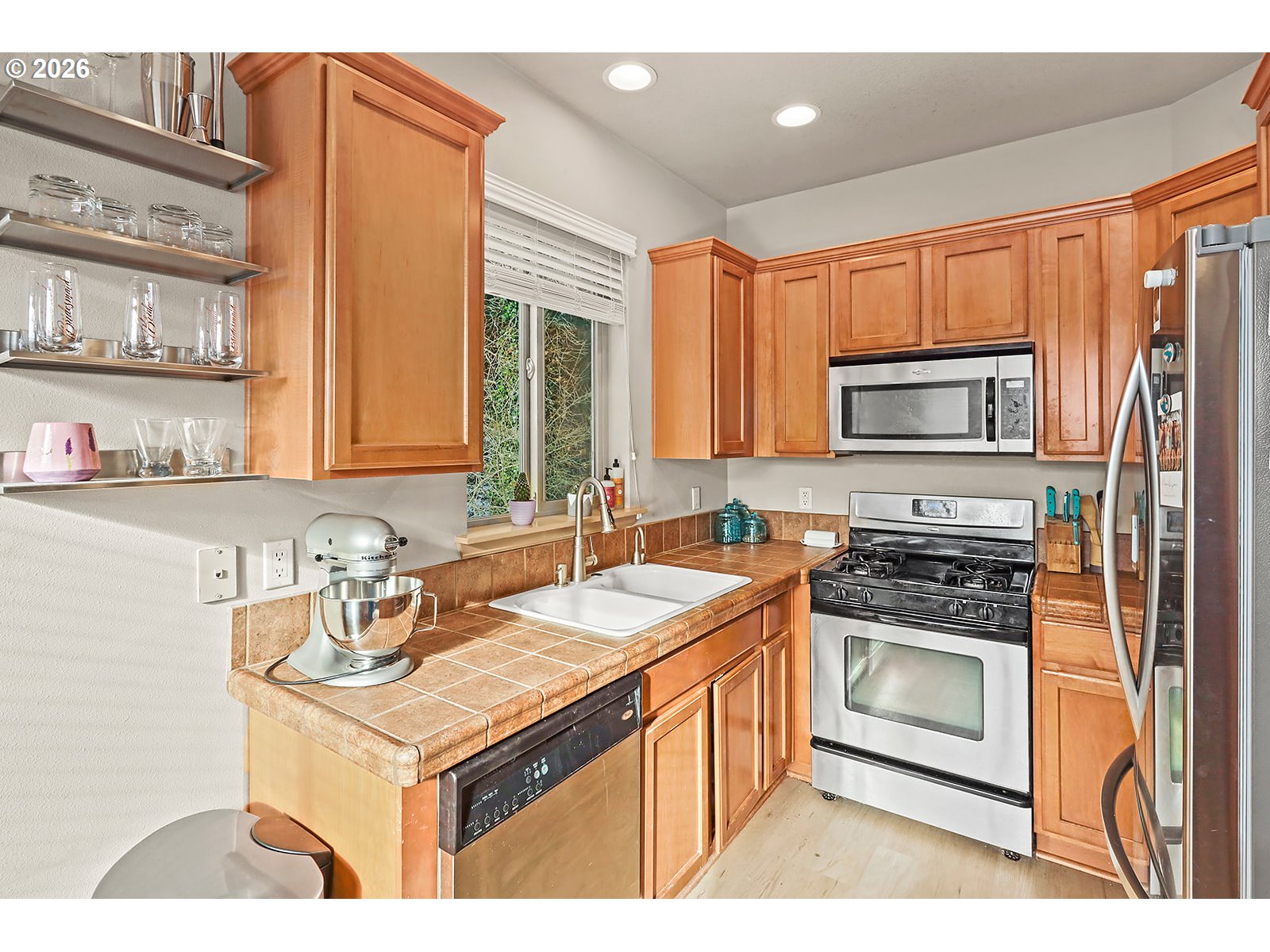 41 Lasher Street, Unit C4 Stevenson, WA 98648 - Photo 17 of 48 a kitchen with a sink stove and microwave