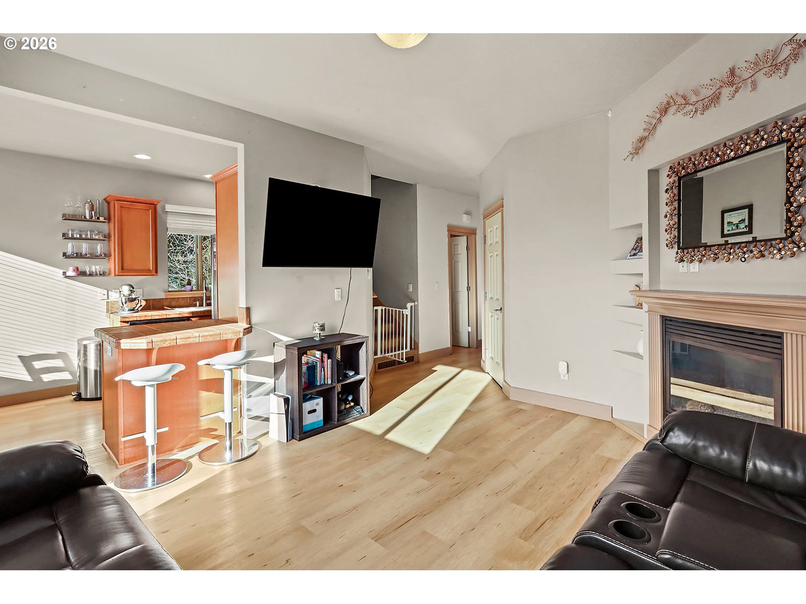41 Lasher Street, Unit C4 Stevenson, WA 98648 - Photo 19 of 48 a living room with furniture and a flat screen tv