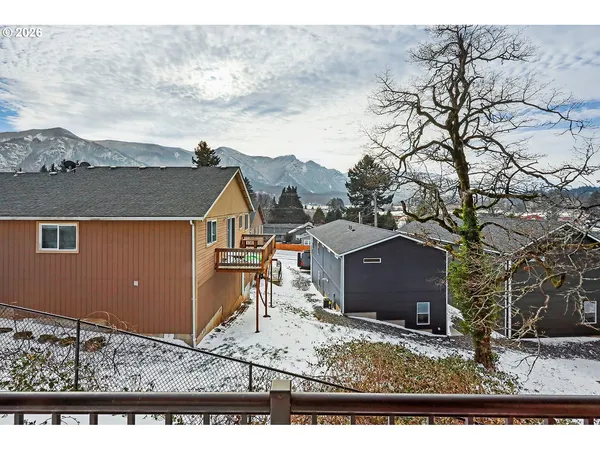 $420,000 | 41 Lasher Street, Unit C4, Stevenson, WA 98648