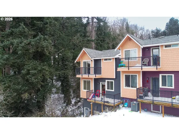 $420,000 | 41 Lasher Street, Unit C4, Stevenson, WA 98648