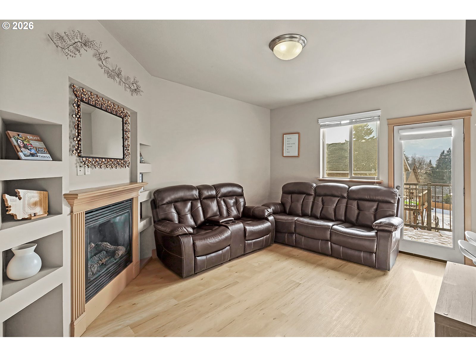 41 Lasher Street, Unit C4 Stevenson, WA 98648 - Photo 10 of 48 a living room with furniture and a fireplace