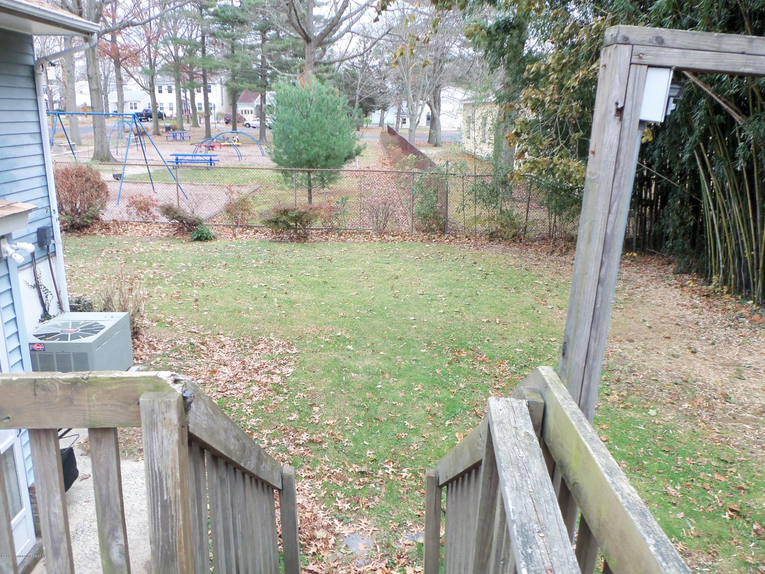 65 Manito Road Manasquan, NJ 08736 - Photo 5 of 6 100_4486