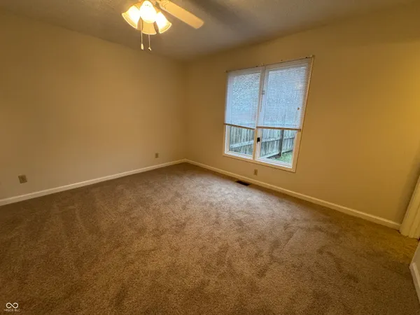 $1,795 | 488 Orchardview Drive, Greenwood, IN 46142